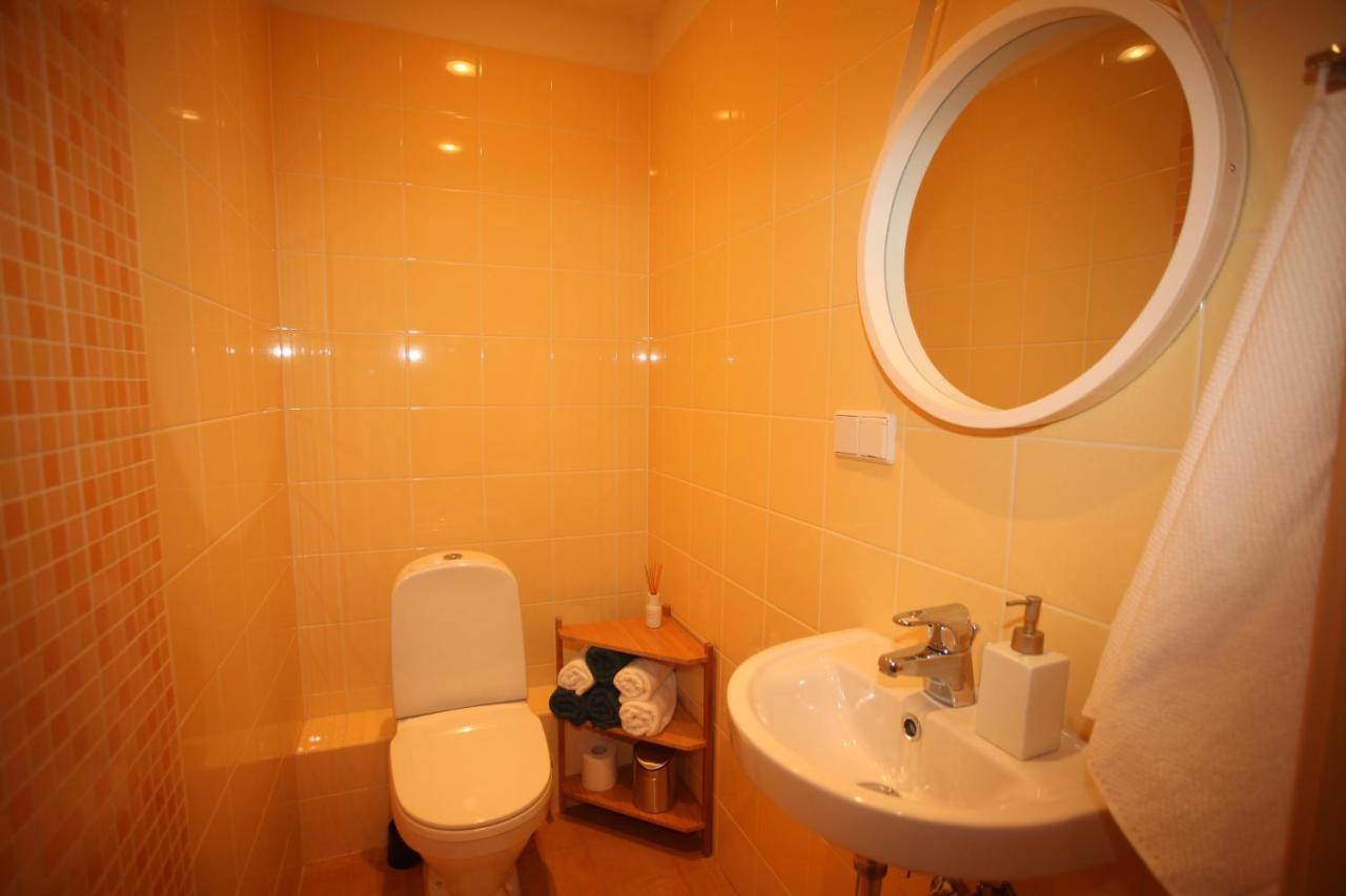 Cozy Home Apartment Kaivas, Free Parking, Self Check-In Riga Extérieur photo